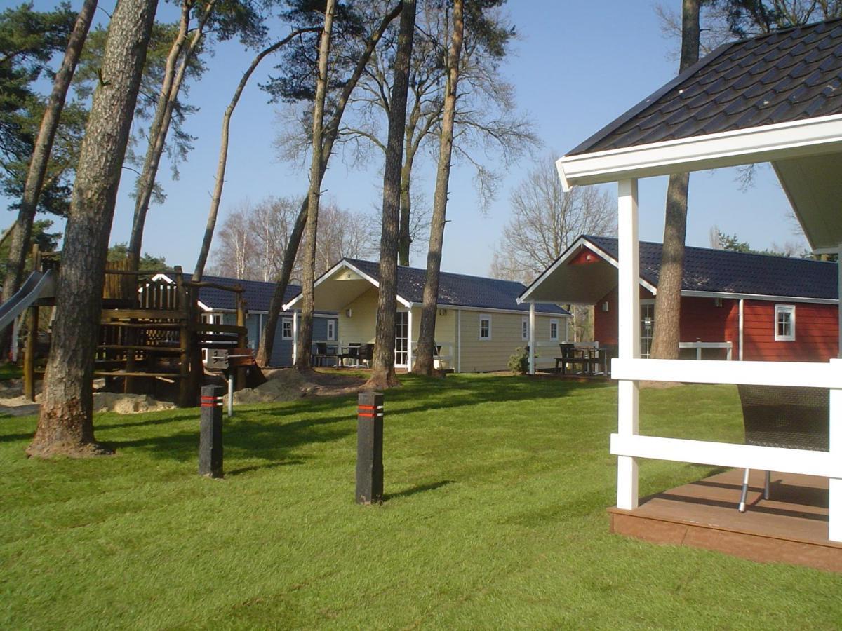 Lodge 6 personen camping de Molenhof Reutum Buitenkant foto