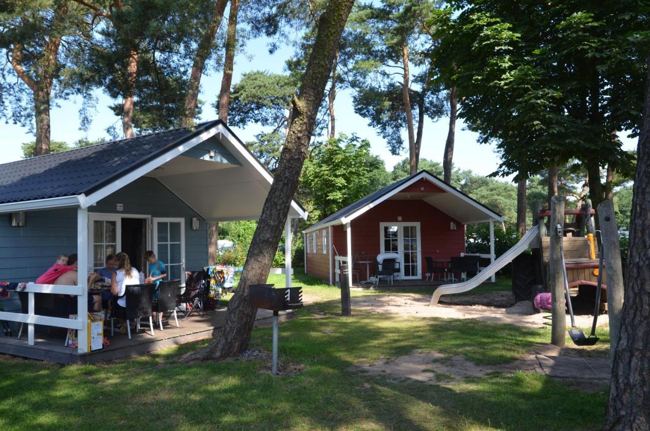 Lodge 6 personen camping de Molenhof Reutum Buitenkant foto