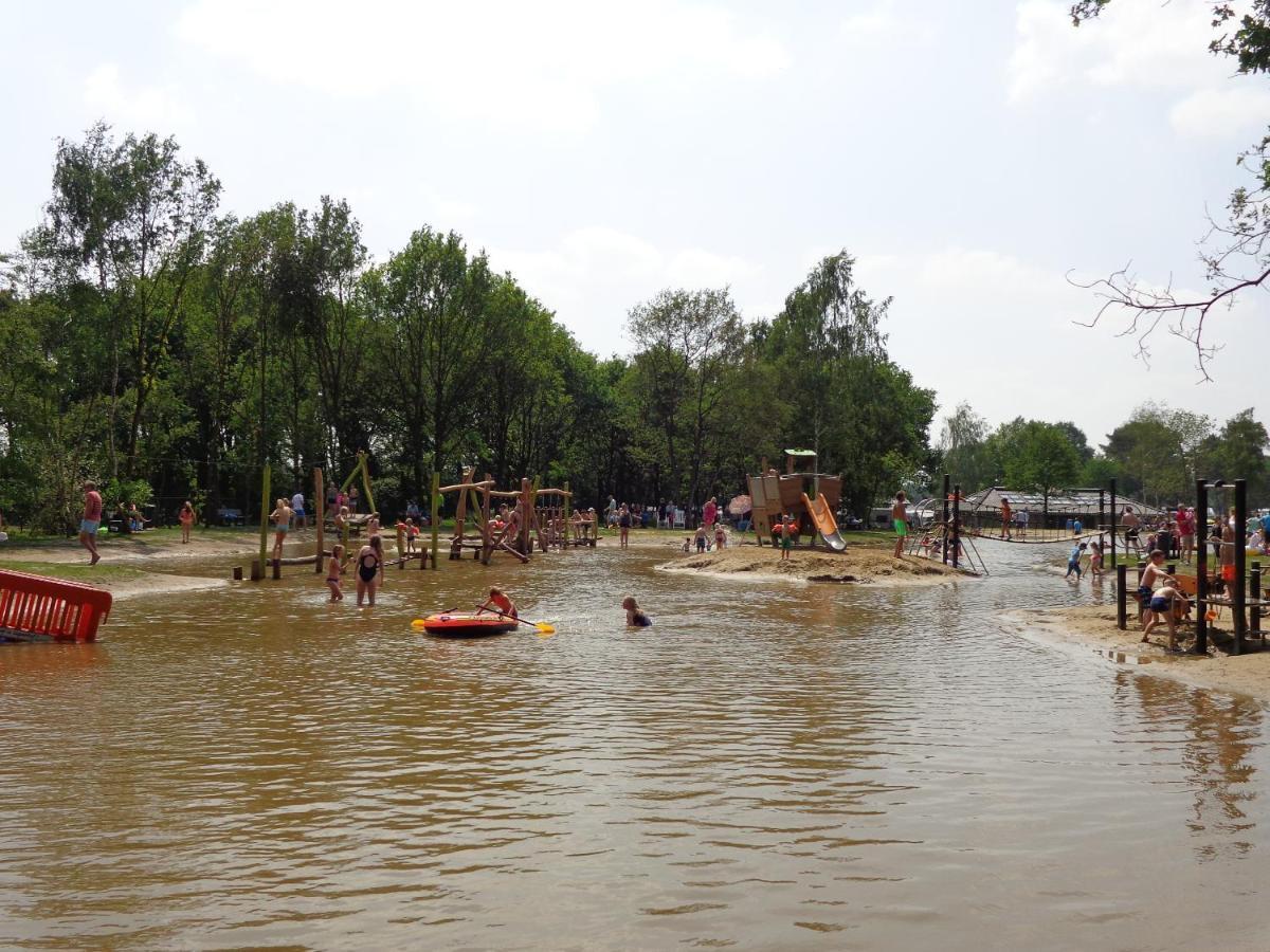 Lodge 6 personen camping de Molenhof Reutum Buitenkant foto