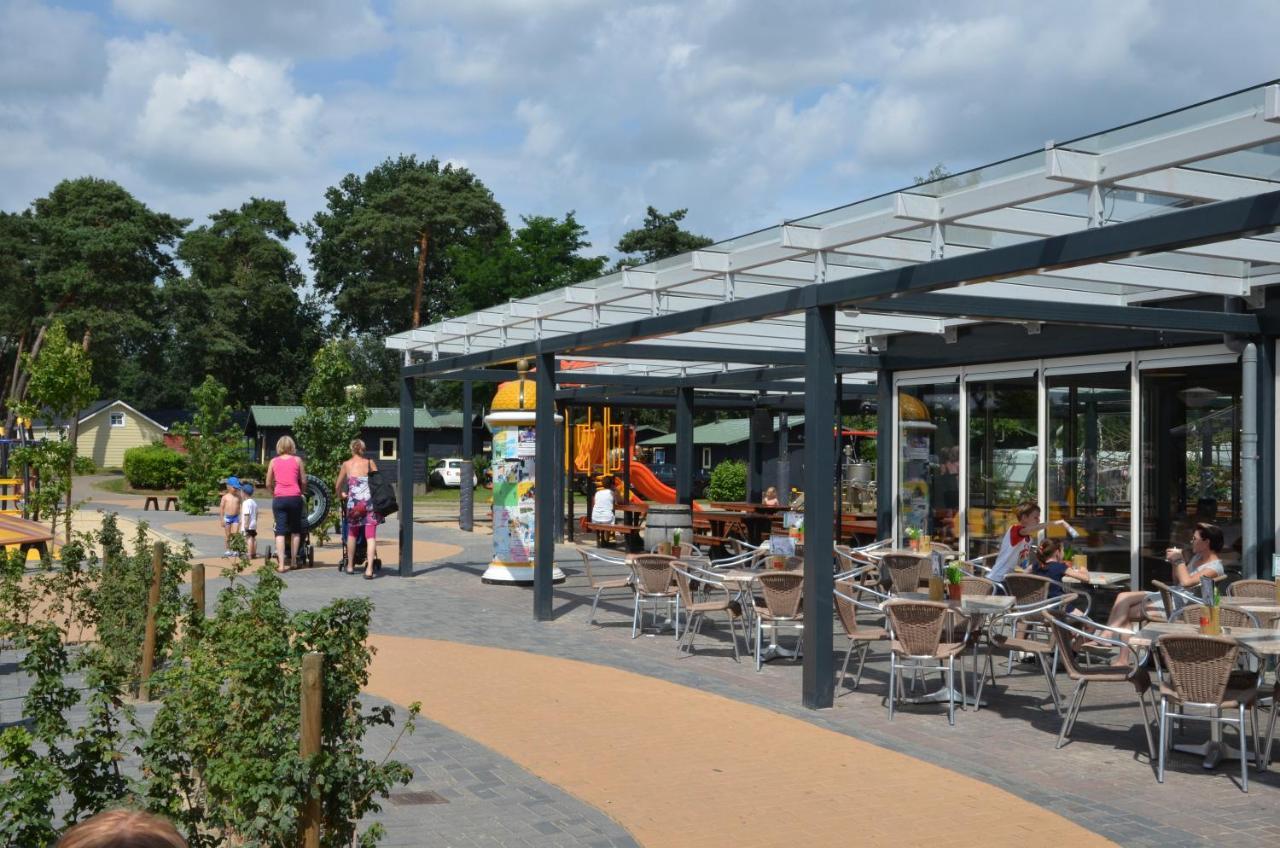 Lodge 6 personen camping de Molenhof Reutum Buitenkant foto